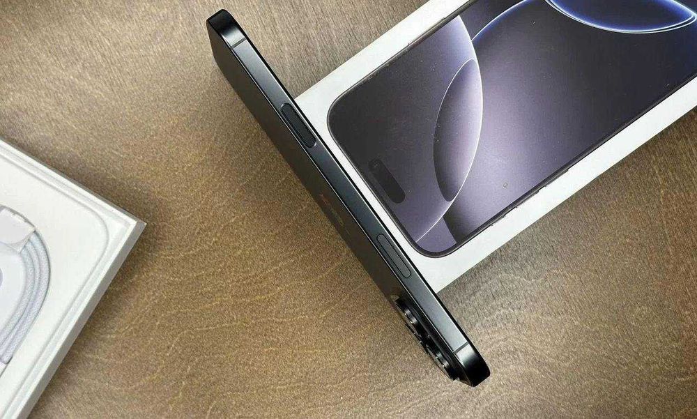 iPhone 16 Pro Max, 256 ГБ