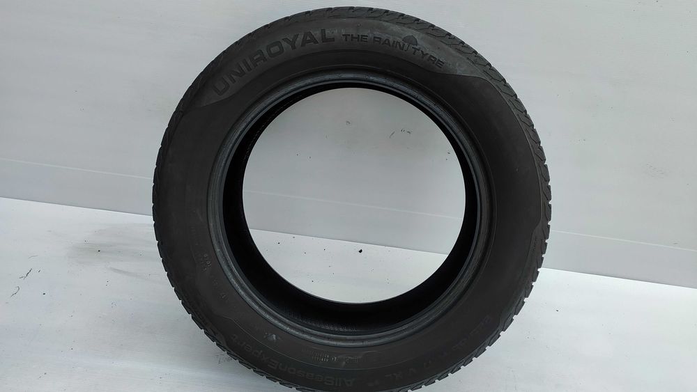 Opony Całoroczne 225/55/17 Uniroyal 2szt