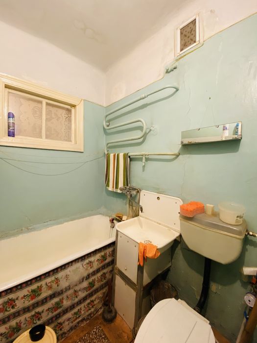 Продаж 2кімн.квартири 44кв-л(Покровський район)