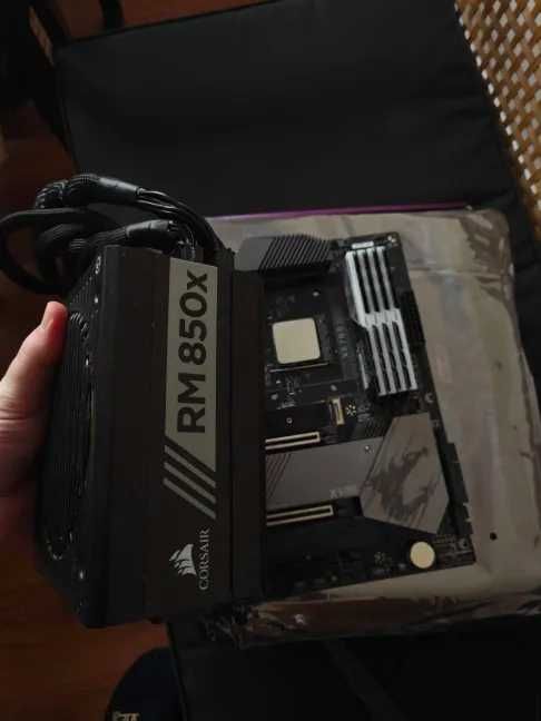 5800X3D, X570S, 64GB G.skill 3600 Mhz CL 16, Noctua NH-D15 + 850W PSU