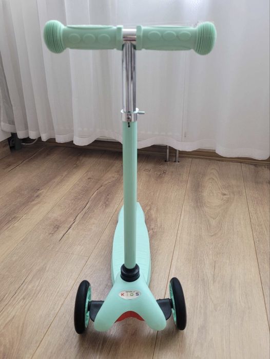 Дитячий самокат MaxxPro kids LS304