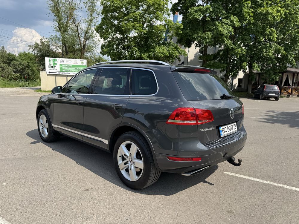 Volkswagen Touareg