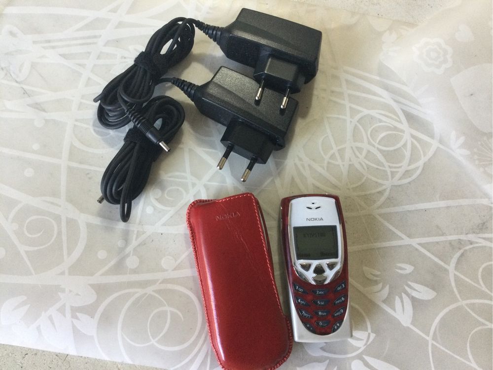 Нокия 8310 и Нокия 8210