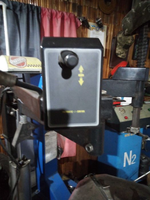 Продам шиномонтажне обладнання.