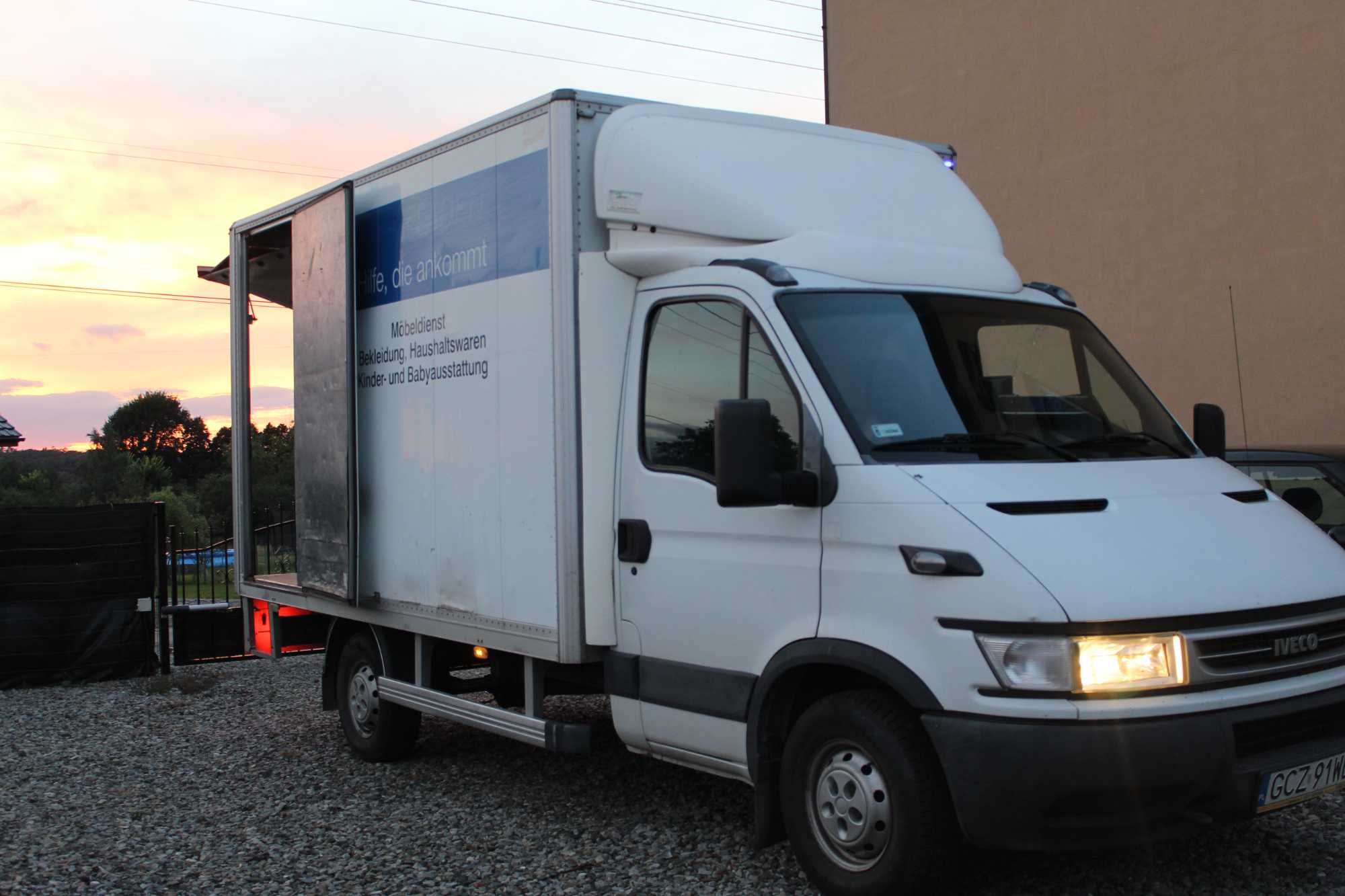 Wypożyczalnia Busów ,Wynajem dostawcze , usługi transportowe