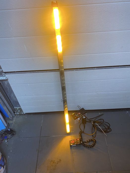 Belka sygnalizacyjna, swiatło strzegawcze, kogut, laweta, pomoc drogow