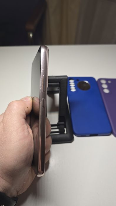 Samsung S22 256 gb. SM-S901B/DS Идеальный.