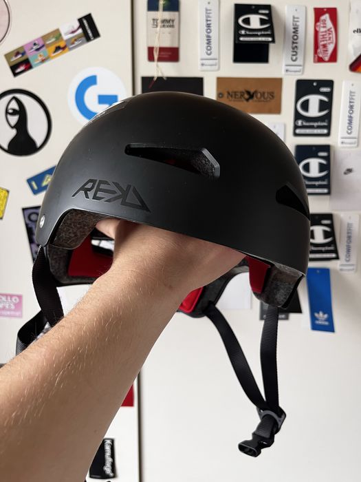 Kask sportowy REKD