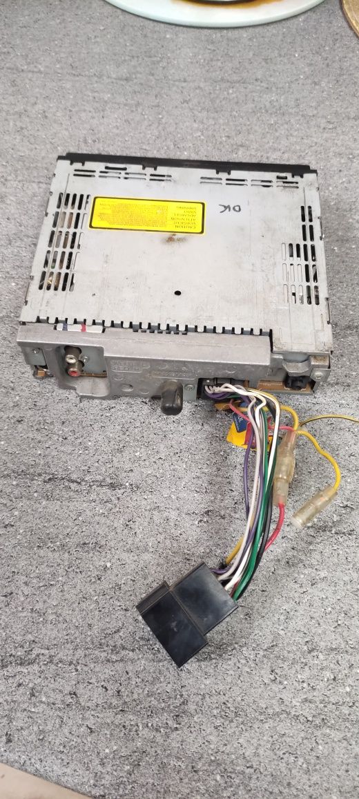 Radio samochodowe Pioneer DEH-4000UB USB MP3 AUX wyjście na subwoofer