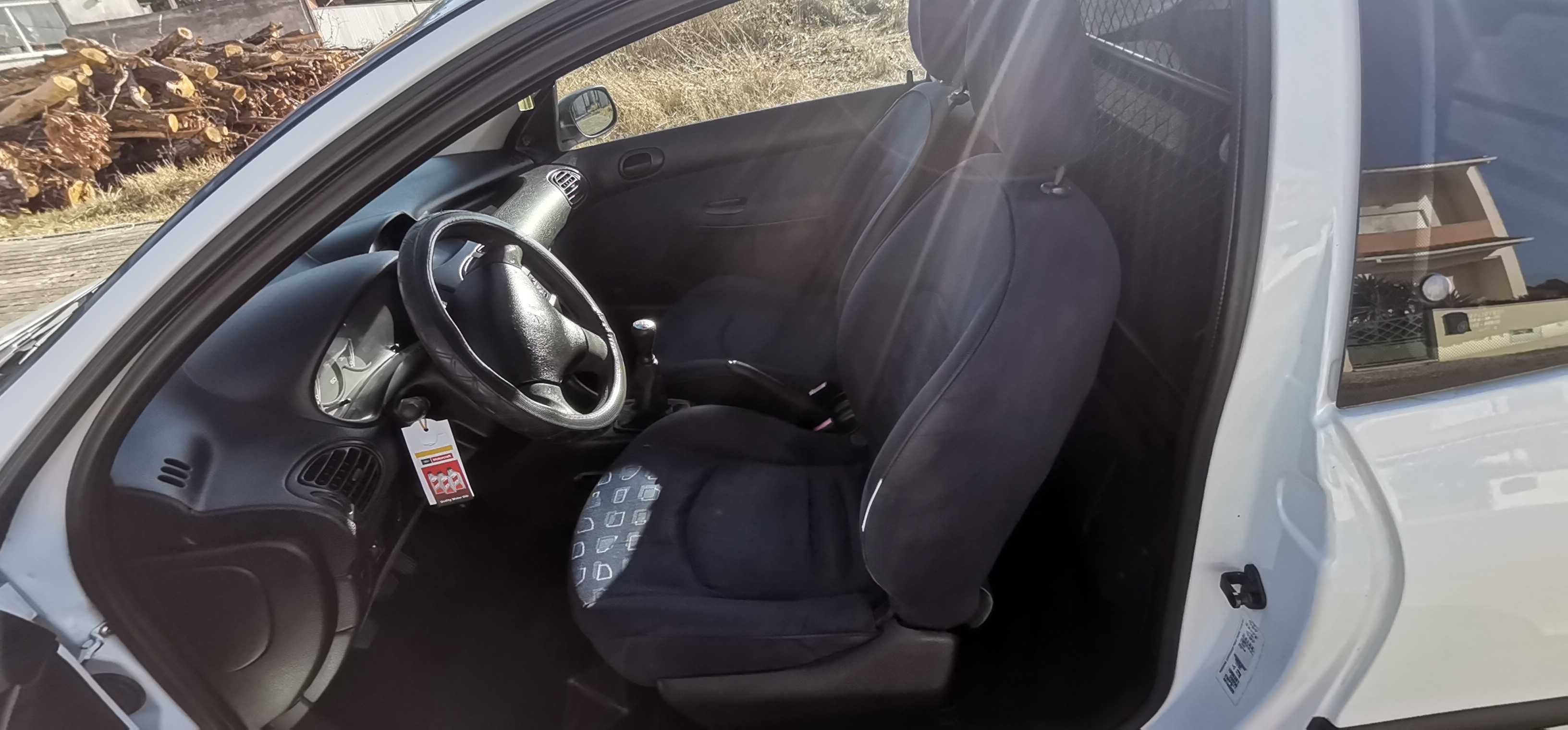 Peugeot 206 1.4 hdi de 2004 impecável