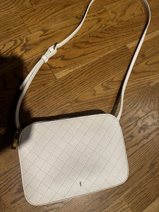 Pikowana kremowa torebka damska na ramię kremowa Ochnik