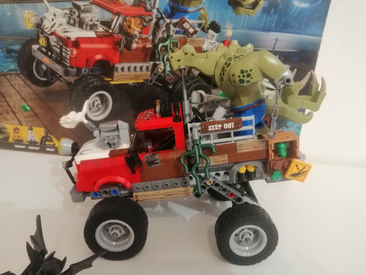 Kompletny - Lego 70907 Batman Pojazd Killer Croca