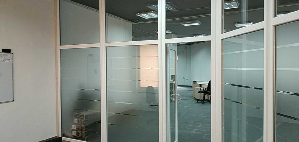 Офис 200 кв.м , Зал+ кабинет+ кухня, 2 сан.узла СУПЕР!