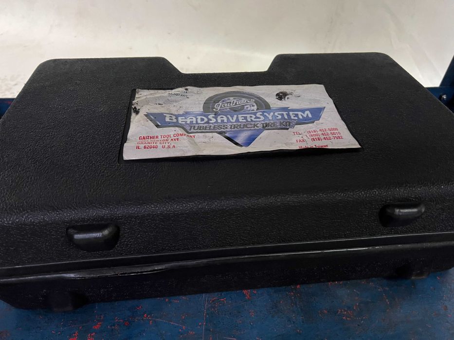 Vendo carrinho com chaves e pneumatica para pesados (Berner)