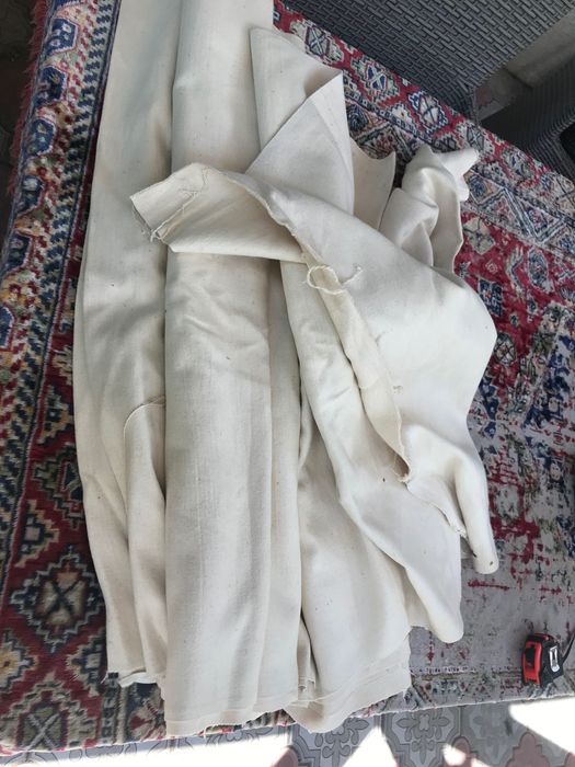 Отрез ткани плотний