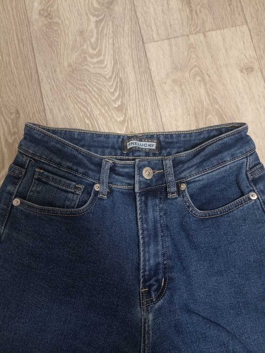продам жіночі джинси