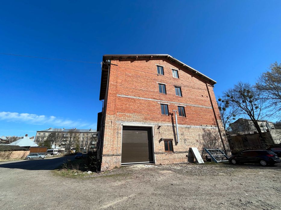 Продаж будівлі вул. Промислова 21