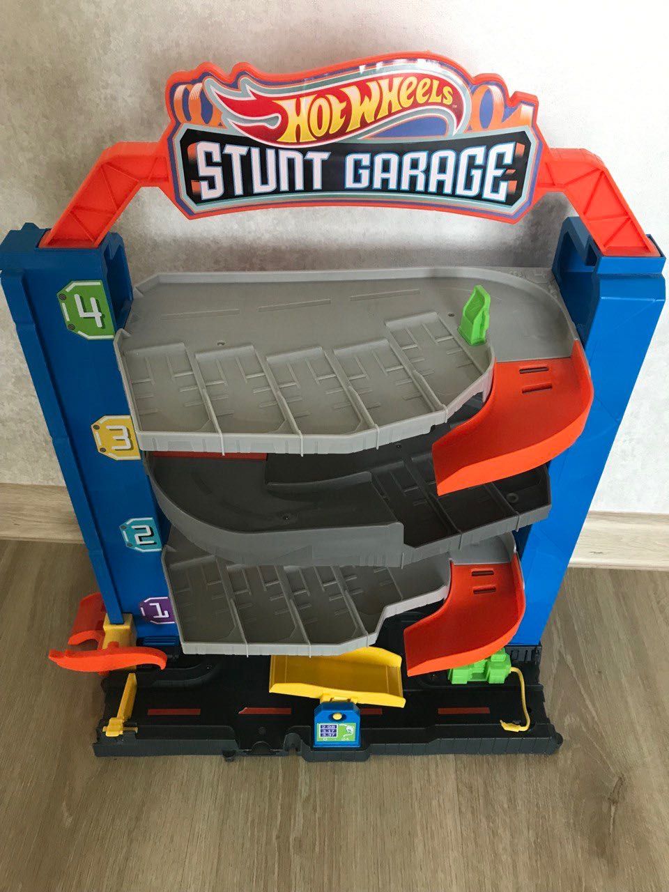 Трюковий гараж Hot Wheels Stunt Garage GNL70 (тільки Чернігів)
