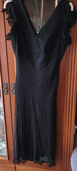 Czarna sukienka z jedwabnej koronki rozmiar 36.