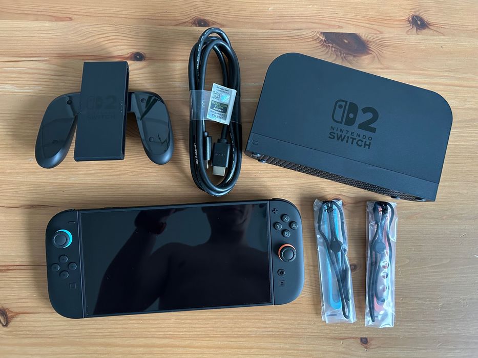 Nintendo Switch 2 | stan idealny | zestaw | zakup z października 2025