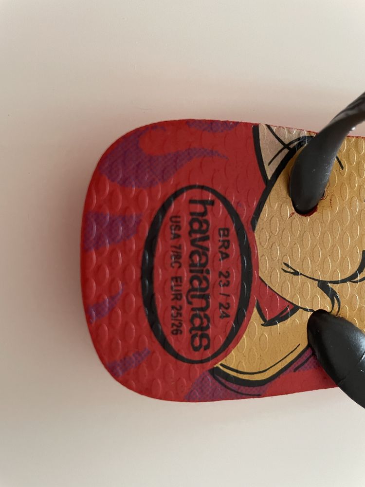 Chinelos Havaianas tamanho 25-26