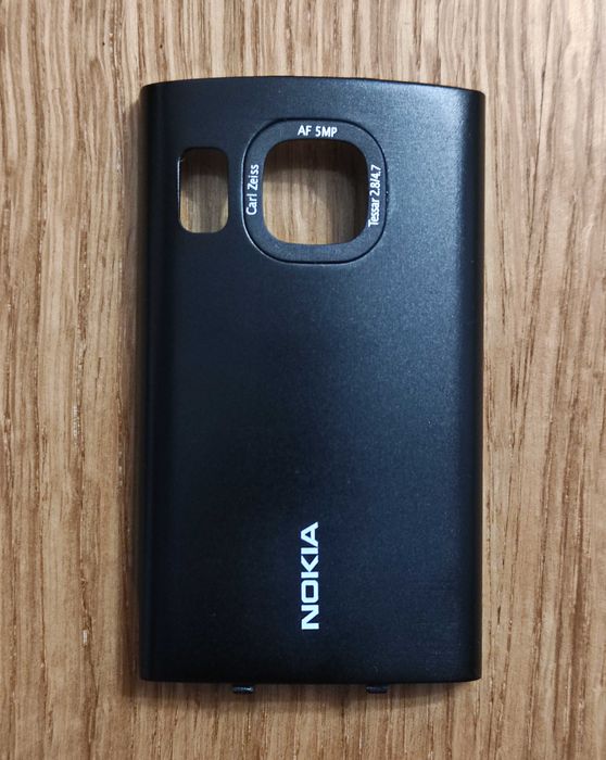 Задняя панель Nokia 6700 slide