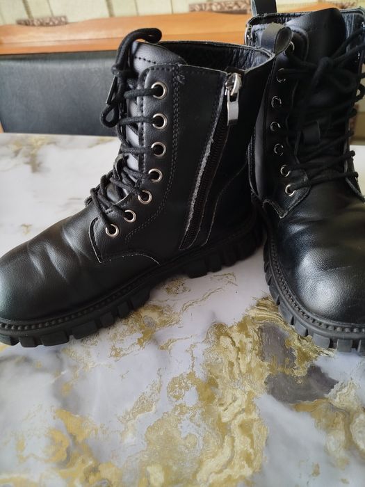 Ботинки, сапоги, чобітки