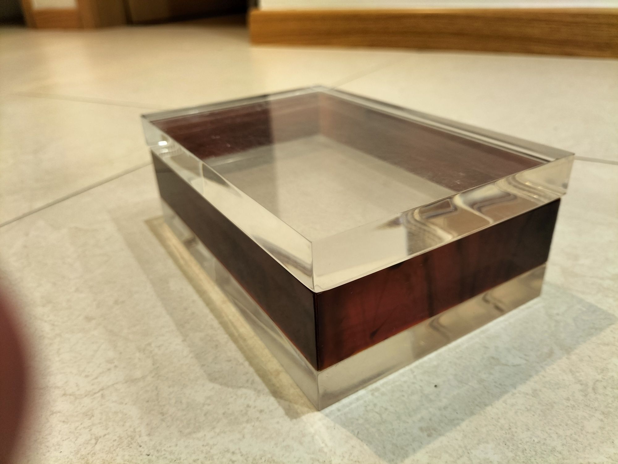 Caixa acrilico transparente comp: 17,5 cm X larg: 11 cm X alt: 6,5 cm