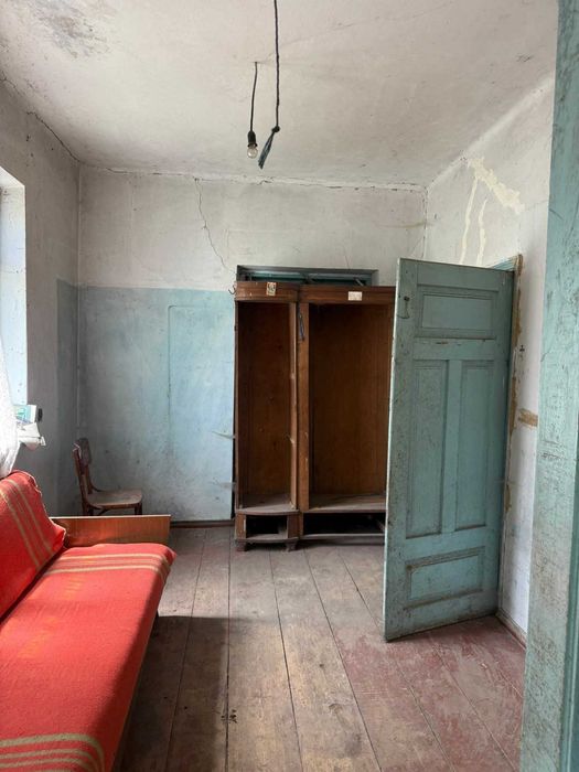 Продаж будинку біля Кременця