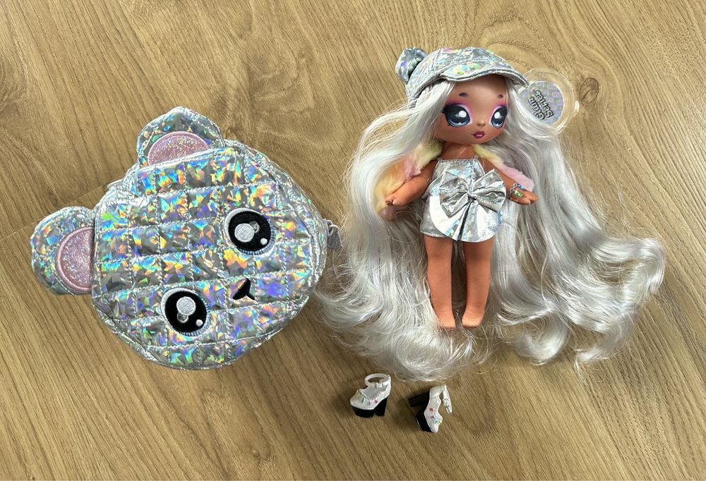 Na! Na! Na! Surprise Pom Doll Glam - Ari Prism