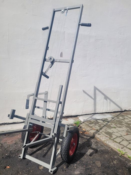 Wózek pasieczny pszczelarski do podnoszenia uli