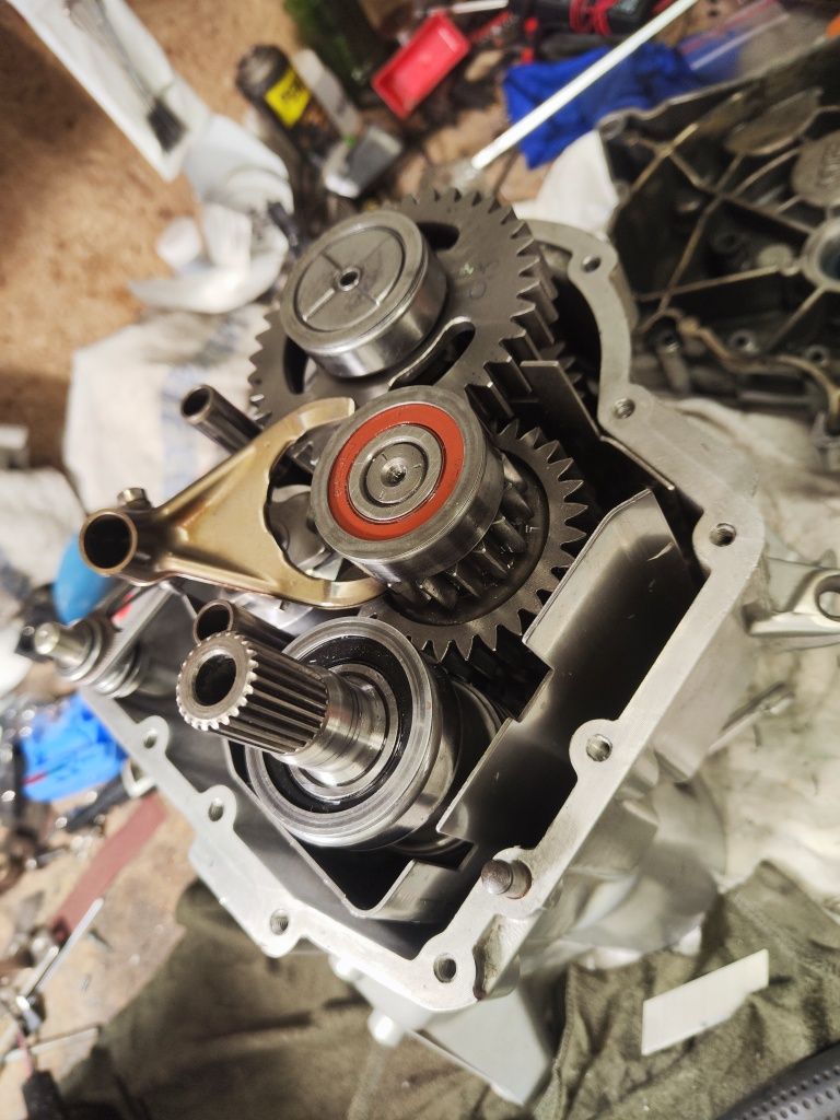 BMW R1100 części skrzyni biegow, naprawa