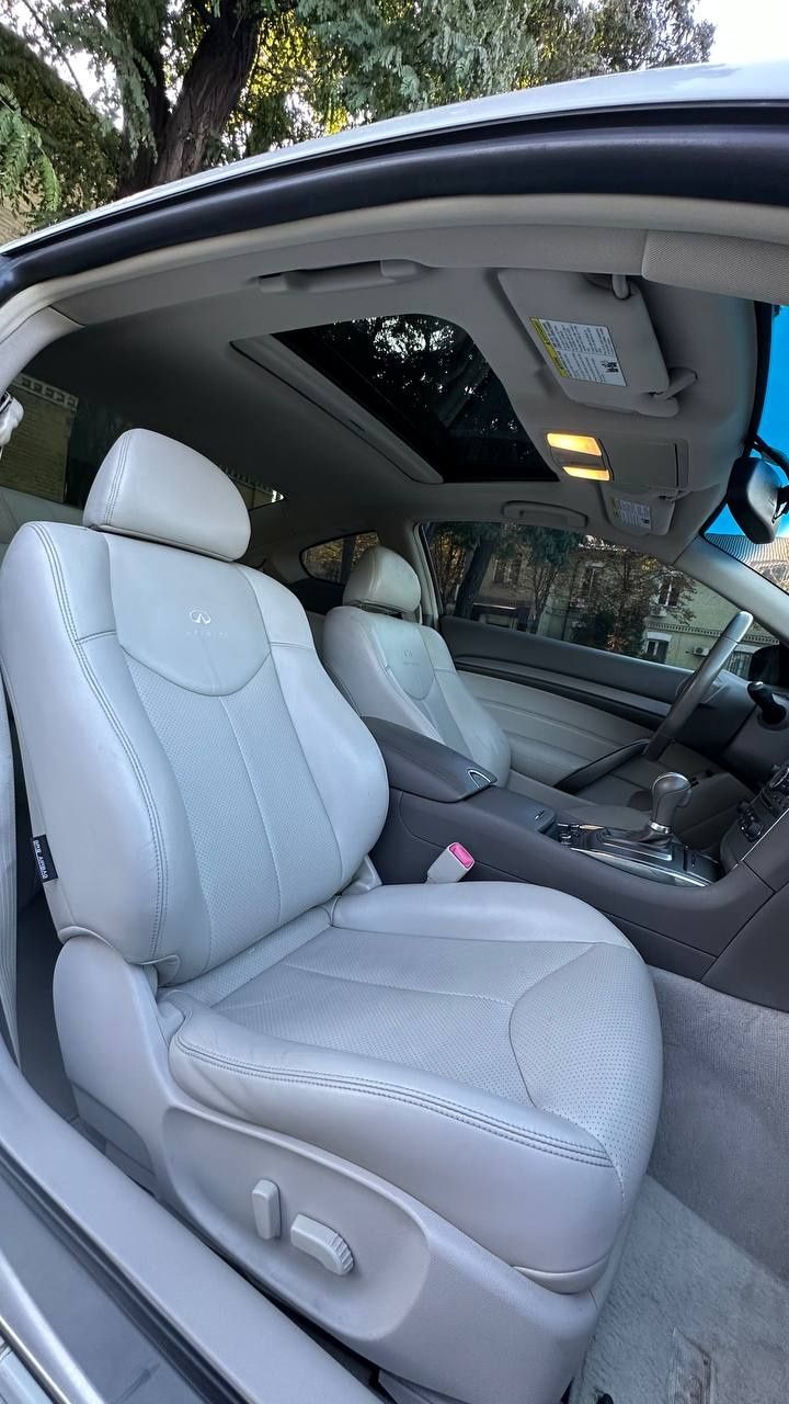 Infiniti g37 coupe