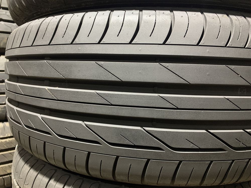 шини б/у літо 215/55-17 Bridgestone Turanza T001