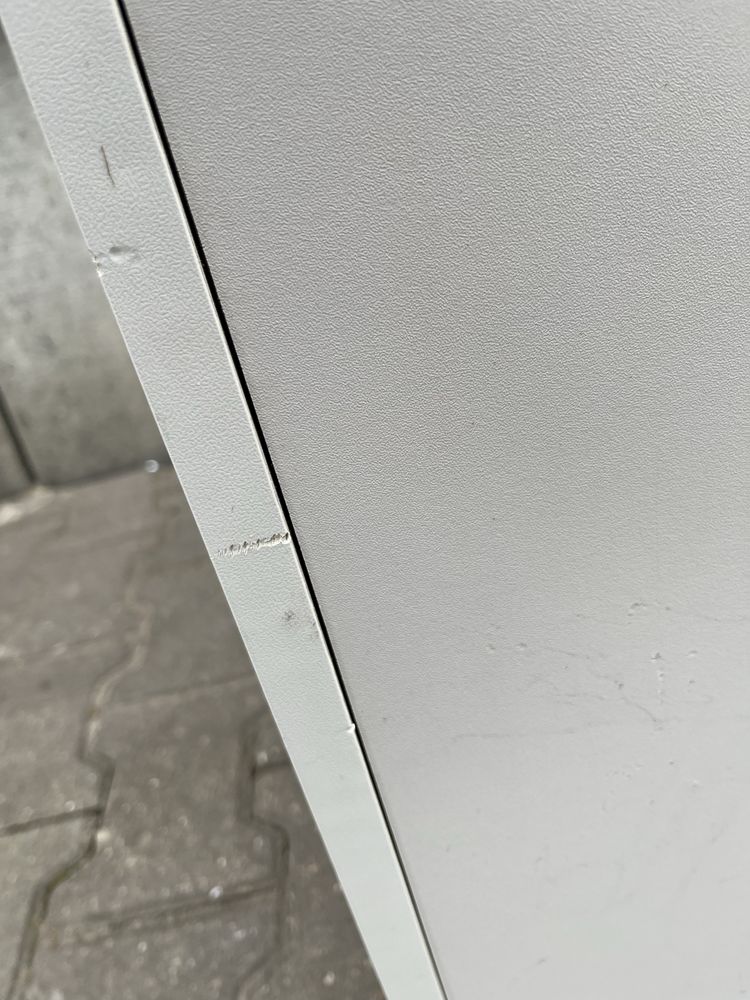 szafka jeżdżąca na kółkach szafka biurowa szafka pod biurko