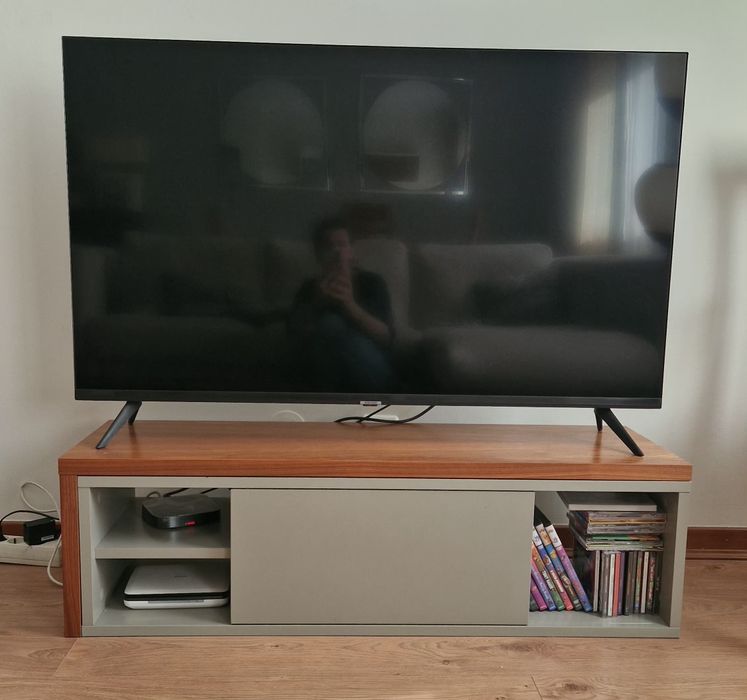 Movel amovível (tv ou outro)