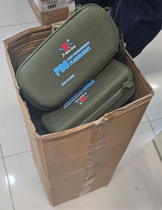 Lanterna zoom 3 km luz led laser