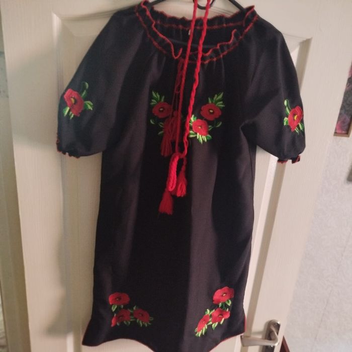 Продам сукню. Стан нового