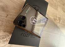 Motorola Razr Ultra 40