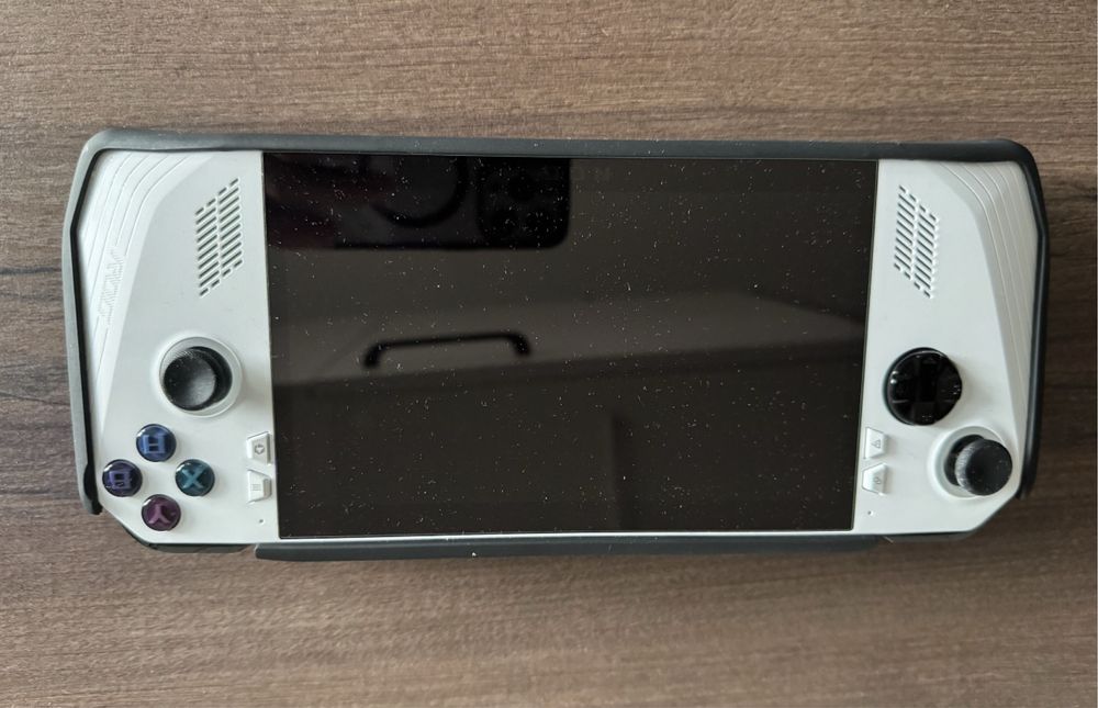 konsola przenosna Asus Rog Ally
