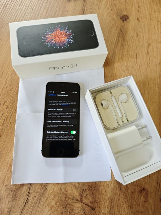 iPhone SE Space Grey 32GB