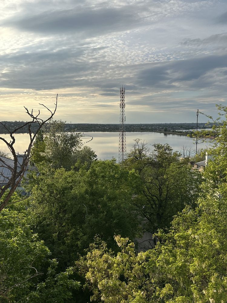 Продажа  139 м2-3 к квартиры, У реки ( Заводский )