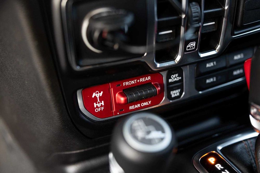 JEEP WRANGLER 392 6.4 V8 477 KM XR, PPF MAT, koła 37’