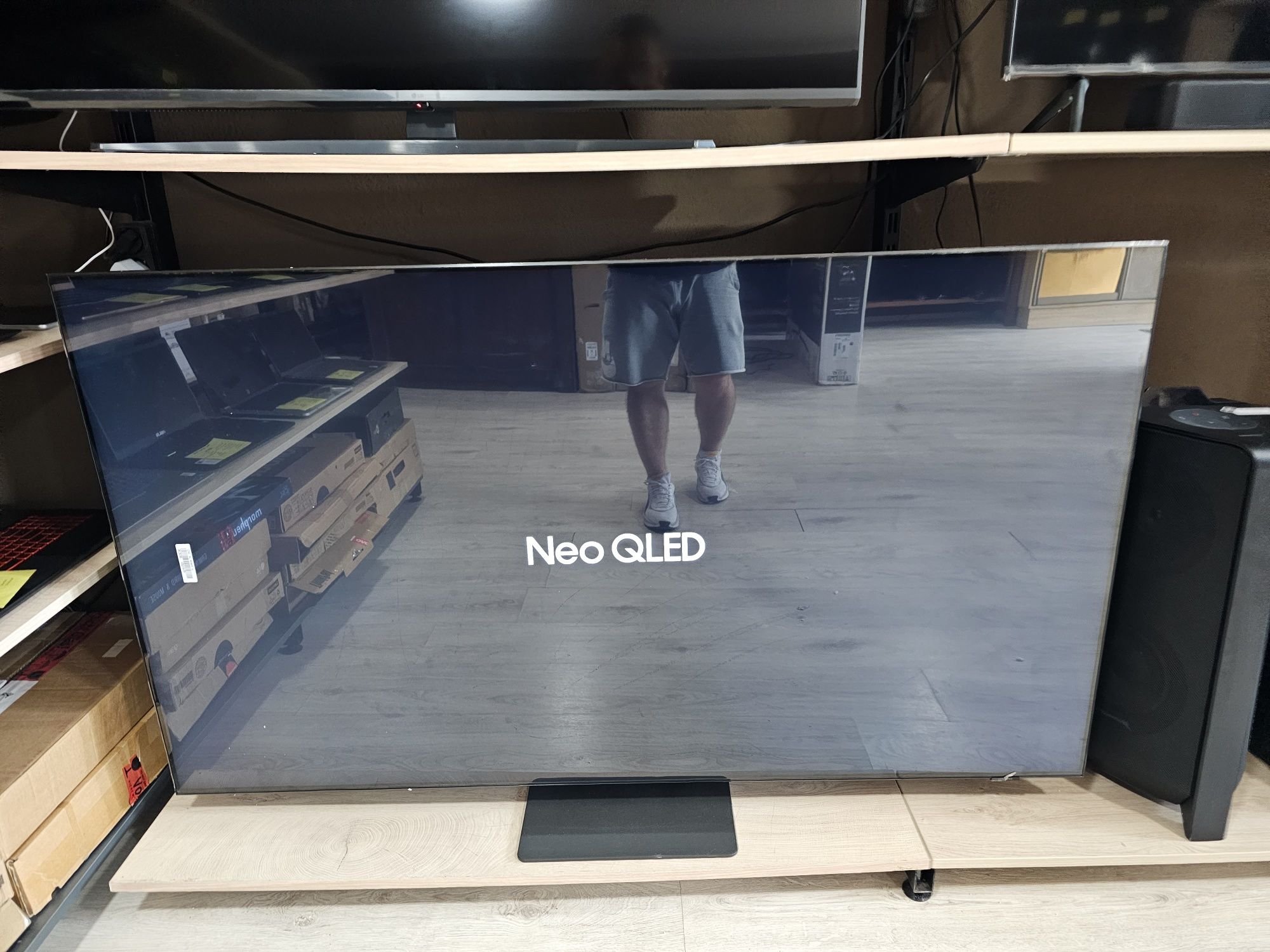 Уцінка. Neo Qled телевізор 75" Samsung 75QN800B Super 120hz HDR10+