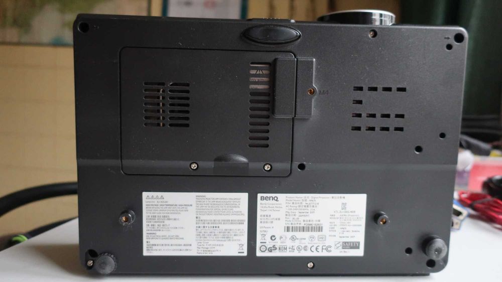 проектор BENQ MP 670