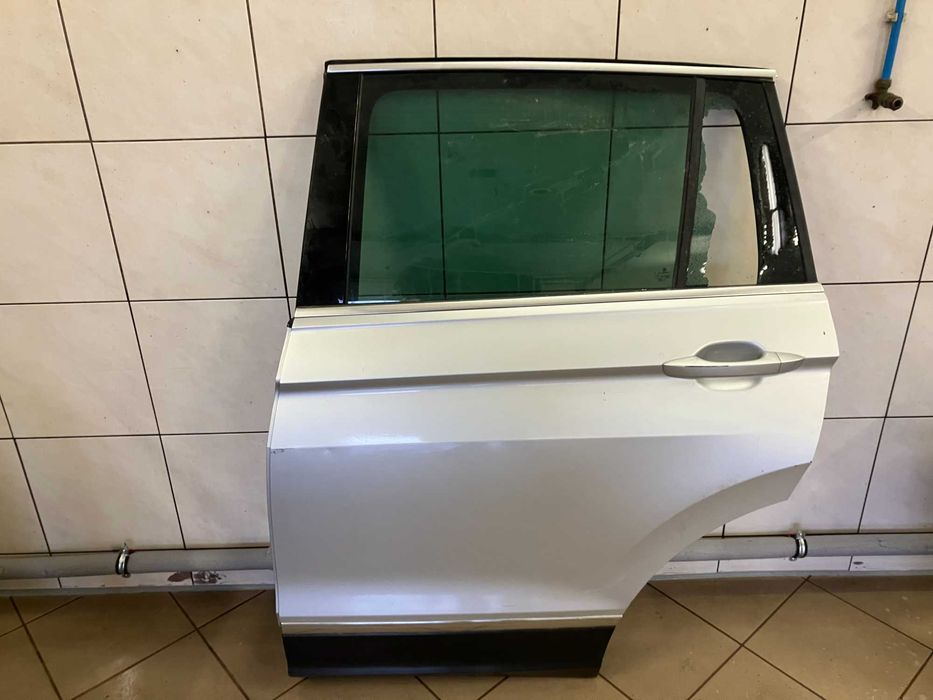 Drzwi tylne tył lewe kpl Tiguan II  5NA 2022rok