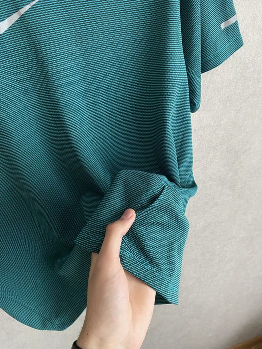 Футболка nike running для тренувань nike dri fit