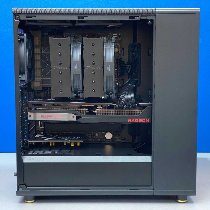 Torre Fractal Design North (Ryzen 9 7950X3D/64GB/2TB/7900 XTX 24GB)