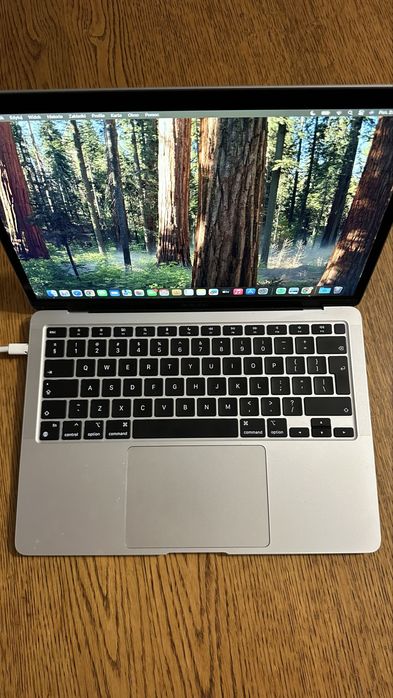Macbook Air 13cali M1 8gb/256gb A2337
