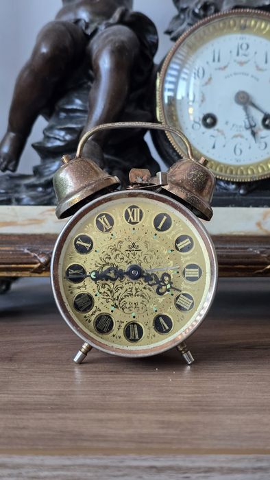 Stary budzik Meister Anker